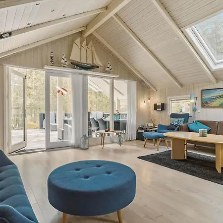 Ferienhaus 1480-aakirkeby-fyrreskoven-1 *