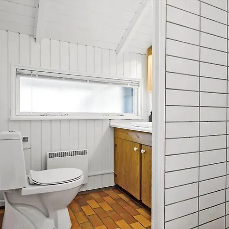 1480-aakirkeby-fyrreskoven-1 Ferienhaus