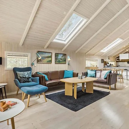 Feriehus 1480-aakirkeby-fyrreskoven-1